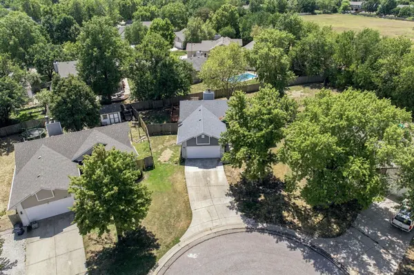 345 S Firefly Ct, Wichita, KS 67235
