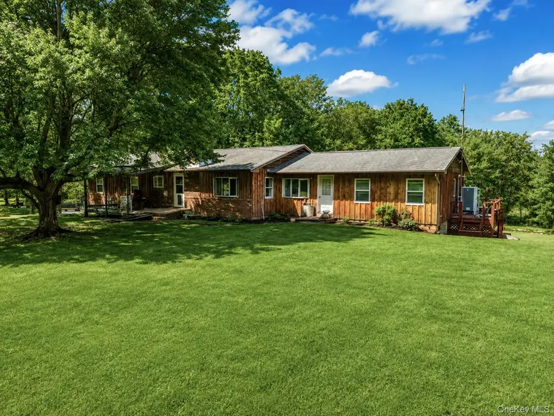 740 Wallkill AVE, Pine Bush, NY 12589
