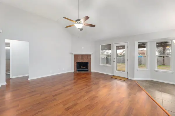 214 Crystal Knoll BLVD, Georgetown, TX 78626