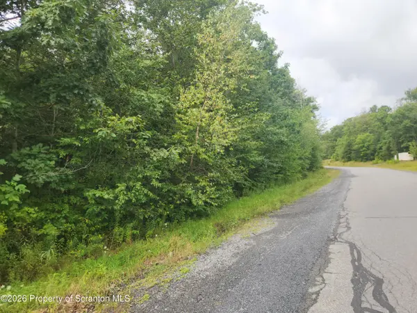 L#76 Summit Woods RD, Roaring Brook Twp, PA 18444