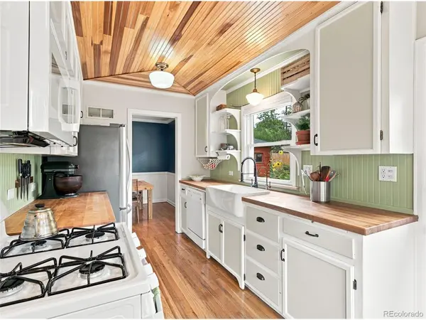 1010 Newport, Denver, CO 80220