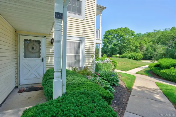 178 Fairview CIR, Middle Island, NY 11953