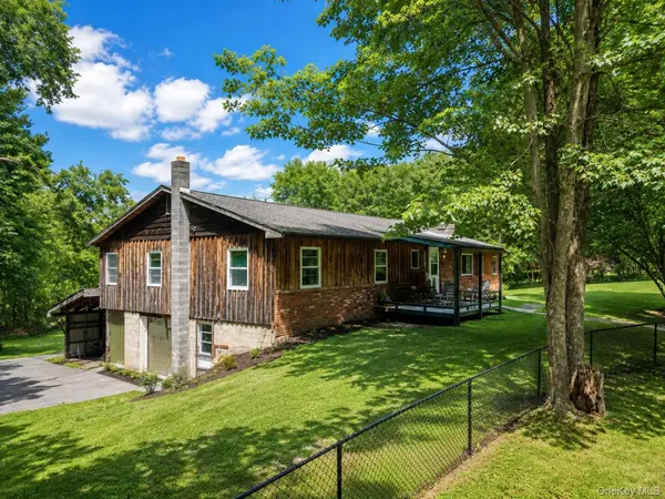 740 Wallkill AVE, Pine Bush, NY 12589
