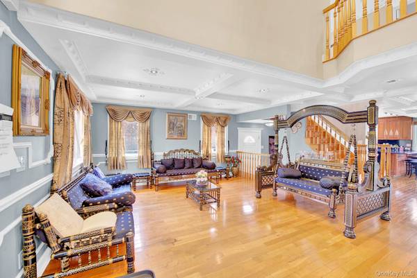 8220 250th ST, Bellerose, NY 11426