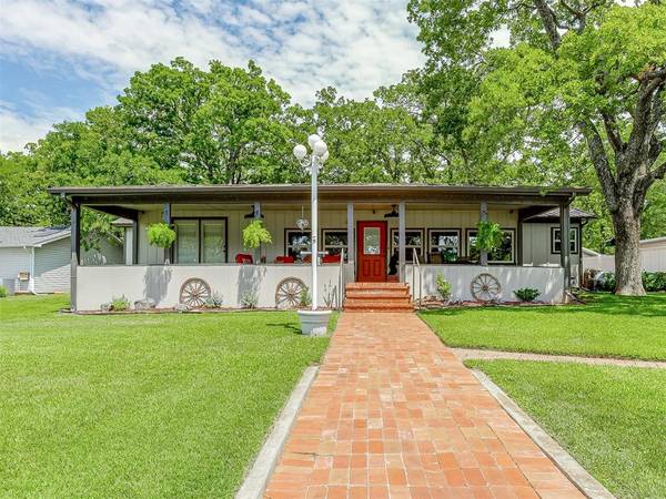 7408 Antlers DR, Marlow, OK 73055