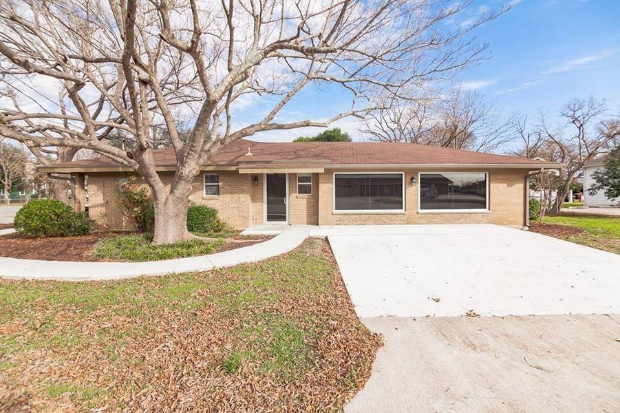 201 Taylor ST, Hutto, TX 78634