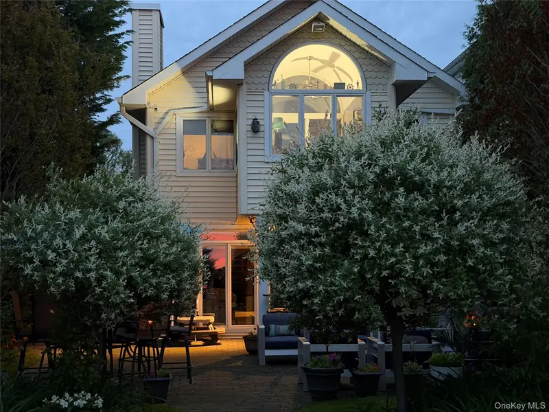 101 Bay ST, Long Beach, NY 11561