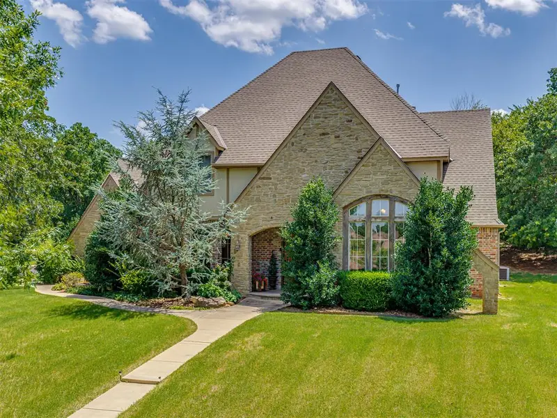 1956 Ella CT, Edmond, OK 73034