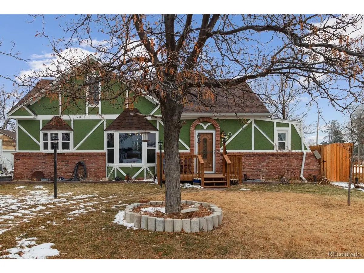 650 4th, Bennett, CO 80102