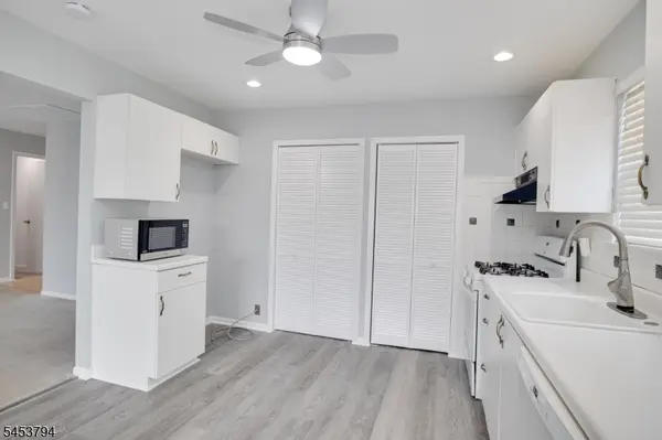8 Millie Ln #8, East Hanover Twp., NJ 07936