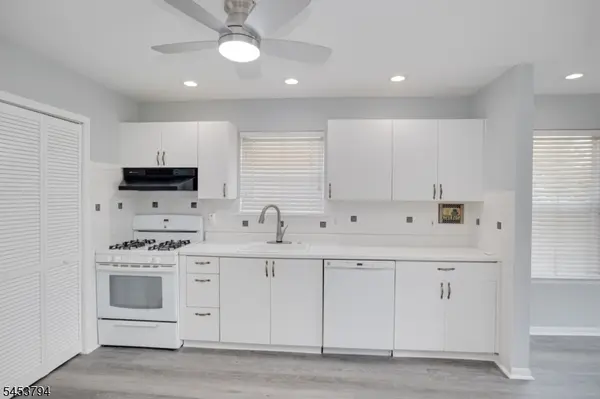 8 Millie Ln #8, East Hanover Twp., NJ 07936