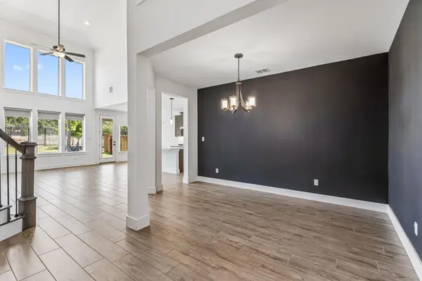 1102 Sage Thrasher CIR, Dripping Springs, TX 78620