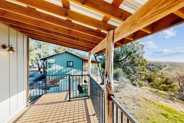 961 Buttercup LN, Wimberley, TX 78676