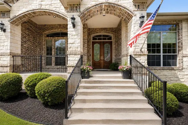 205 W Majestic Oak LN, Georgetown, TX 78633