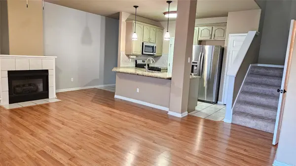 2100 Pipers Field DR #4, Austin, TX 78758