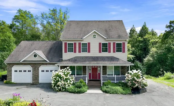 368 Jubilee RD, Covington Twp, PA 18424