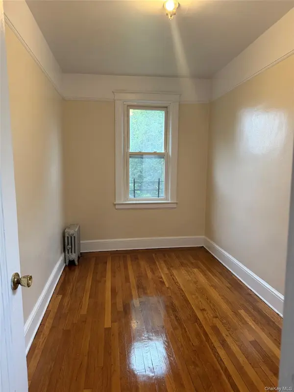 4525 Monticello AVE, Bronx, NY 10466