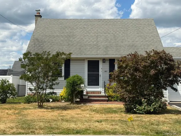 161 Van Buren ST, West Babylon, NY 11704