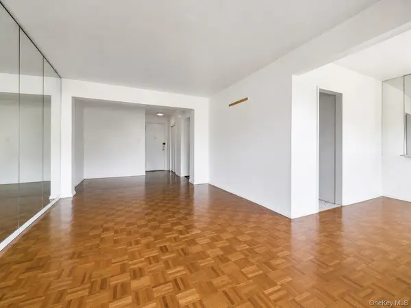 226-26 Union TPKE #1F, Oakland Gardens, NY 11364