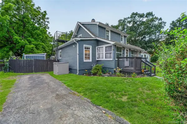 30 Glenwood AVE, Poughkeepsie, NY 12603