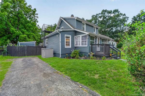 30 Glenwood AVE, Poughkeepsie, NY 12603
