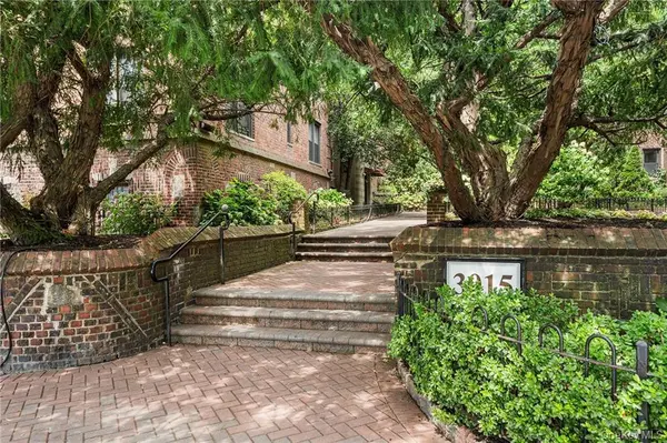 3015 Riverdale AVE #5F, Bronx, NY 10463