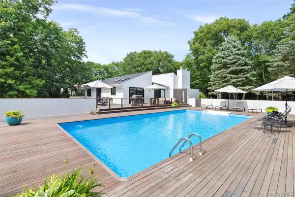 98 Old Farm RD, Sagaponack, NY 11962