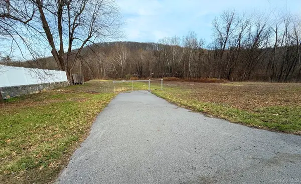 106 Route 22, Pawling, NY 12564