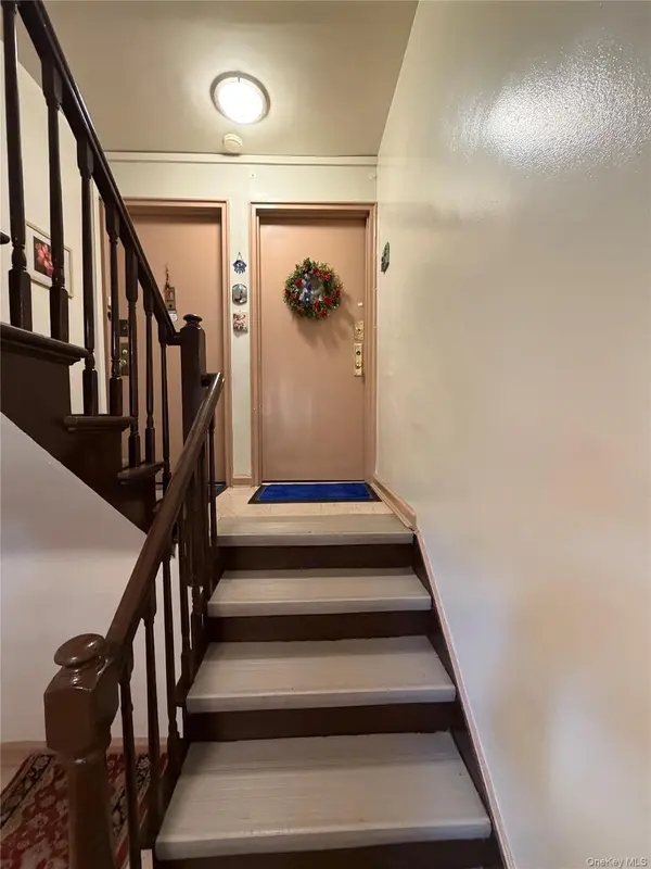 90-25 Shore Pkwy #91, Howard Beach, NY 11414