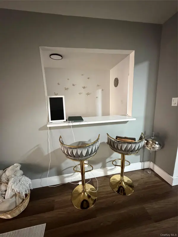 1180 Ocean Pkwy #2E, Brooklyn, NY 11230