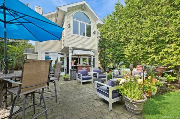 101 Bay ST, East Atlantic Beach, NY 11561