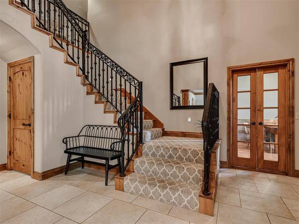 1956 Ella CT, Edmond, OK 73034