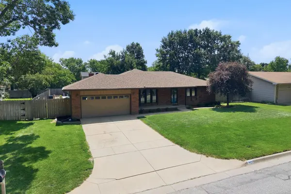 1422 N Rutgers St, Wichita, KS 67212