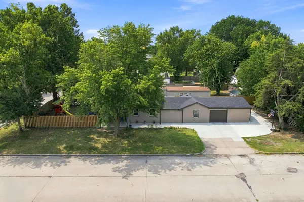 1601 W Regal, Wichita, KS 67217