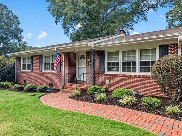 119 Longwood DR, Spartanburg, SC 29301
