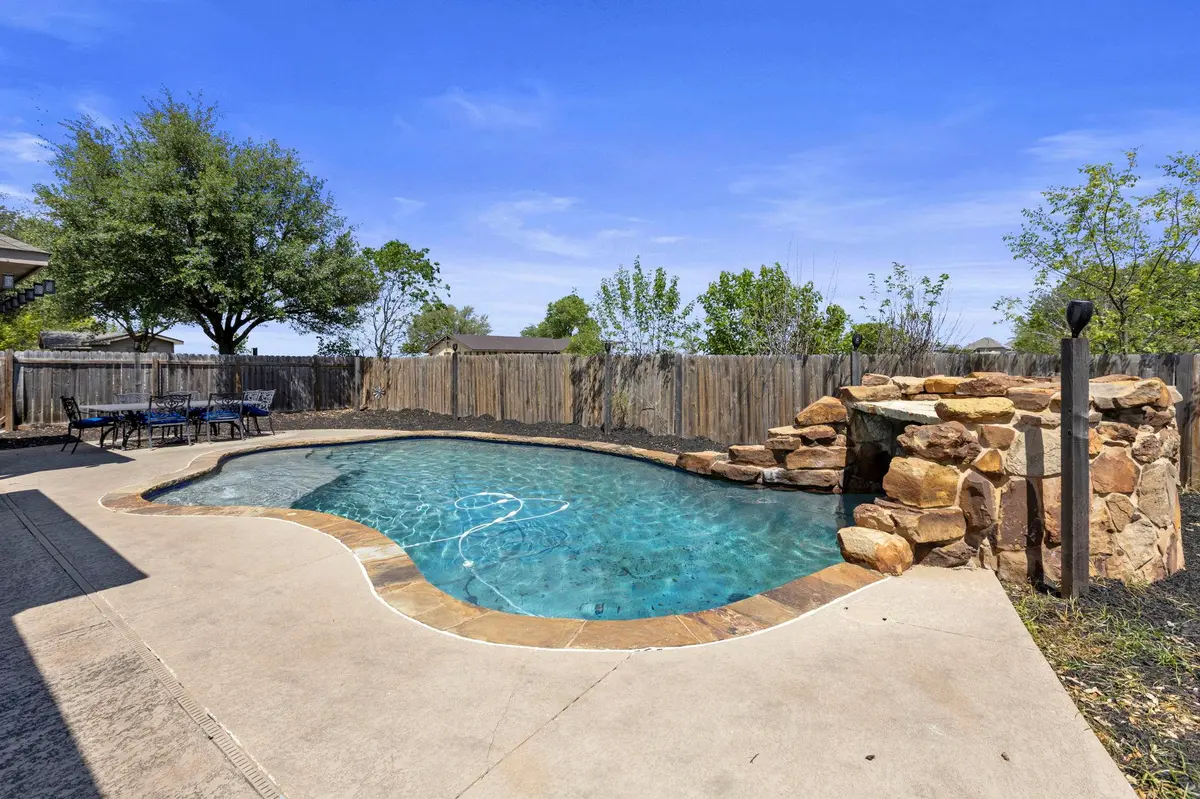 317 Cockrill ST, Hutto, TX 78634