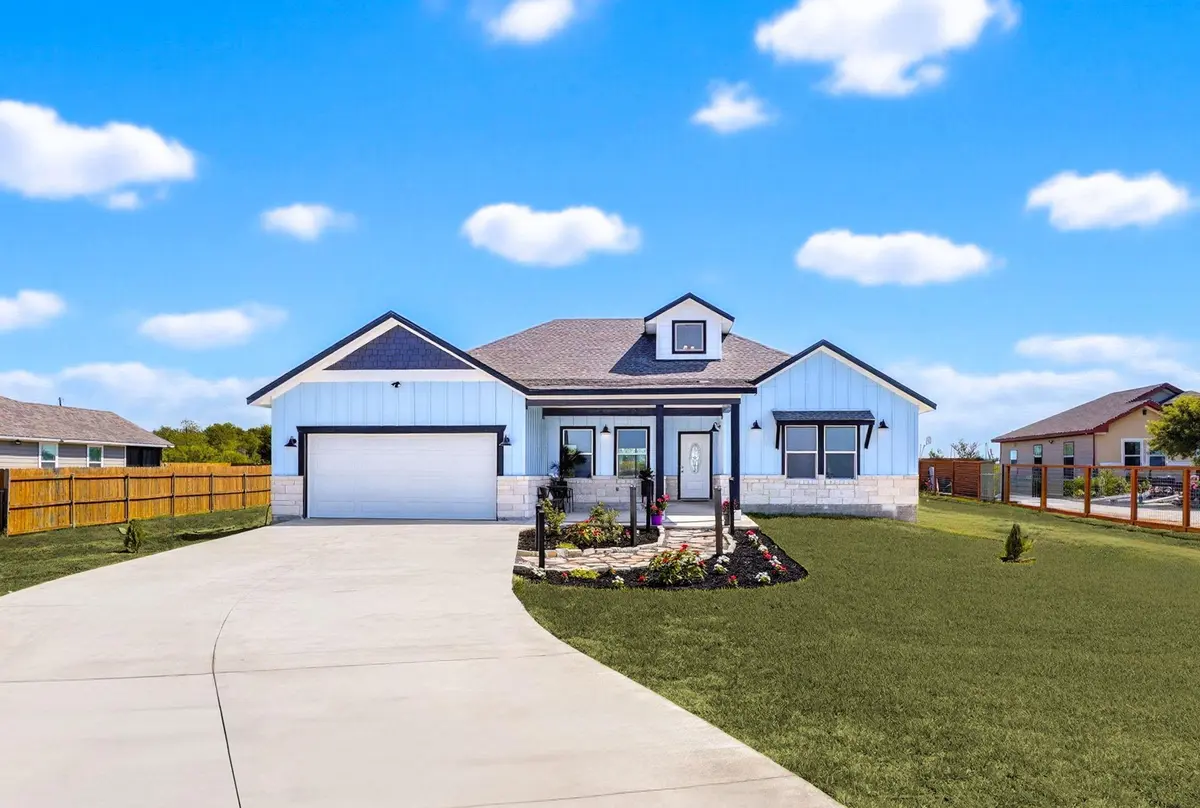 201 El Rey DR, Kyle, TX 78640