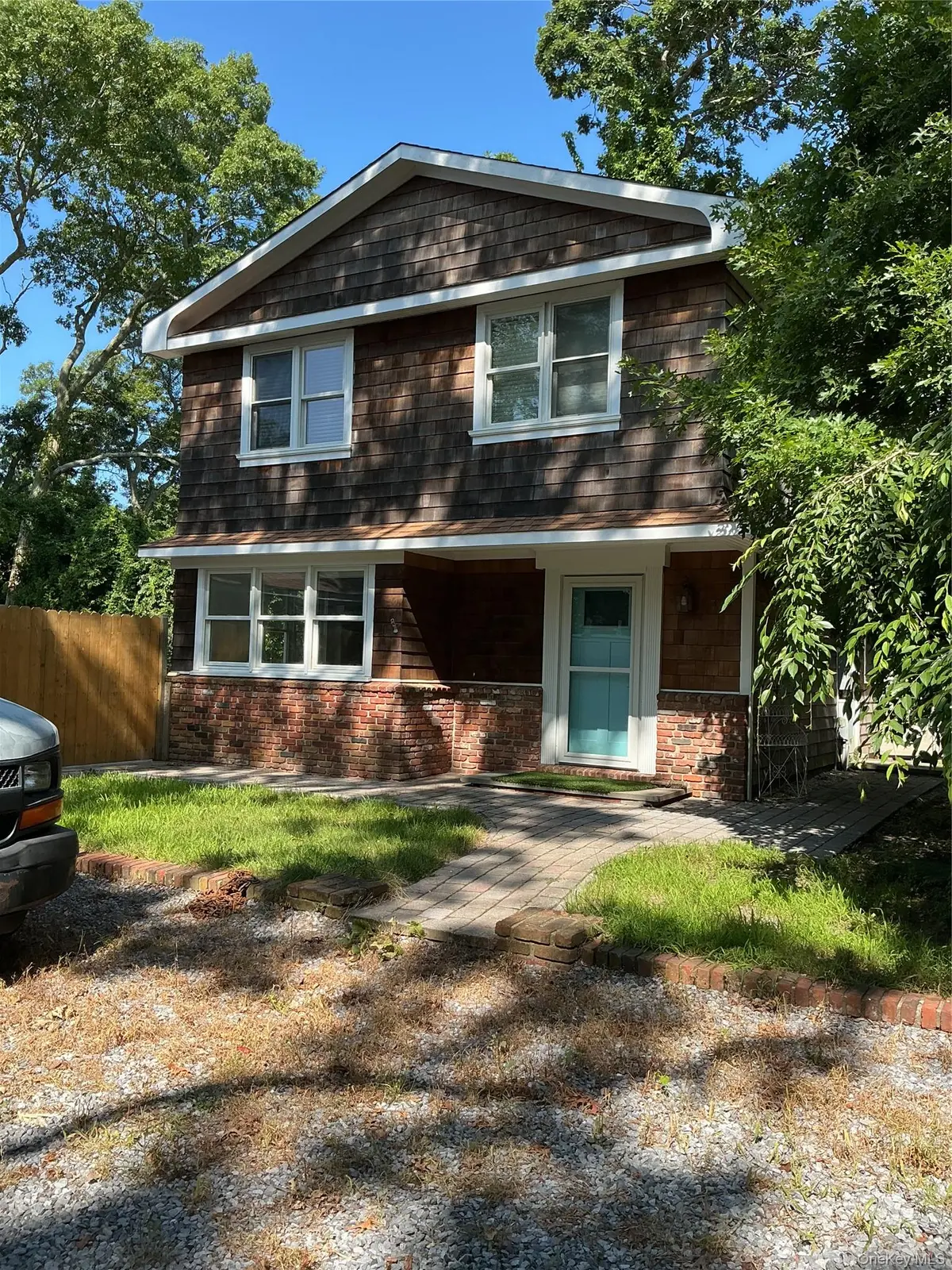 106 Lewis RD, East Quogue, NY 11942