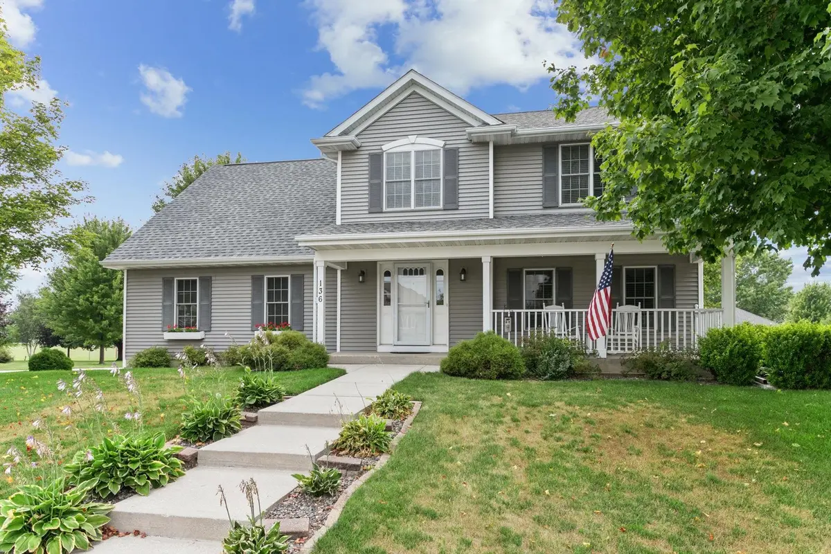 136 HIGHLAND DR, Glenbeulah, WI 53023-1114