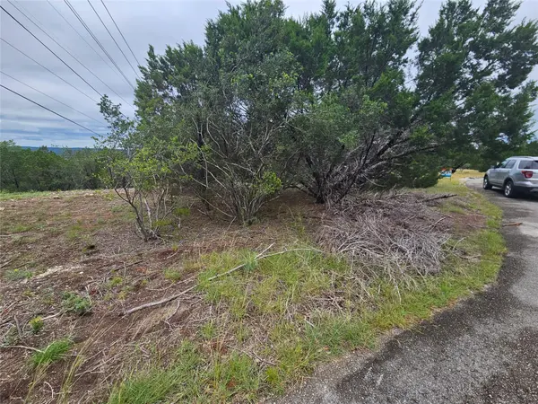 6802 Cedar Ridge CIR, Lago Vista, TX 78645