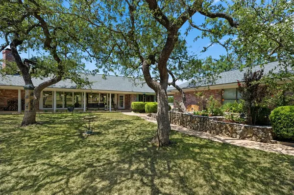 1501 Woods LOOP, Driftwood, TX 78619