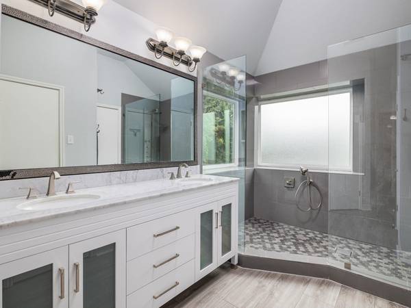 309 N Kings Canyon DR, Cedar Park, TX 78613