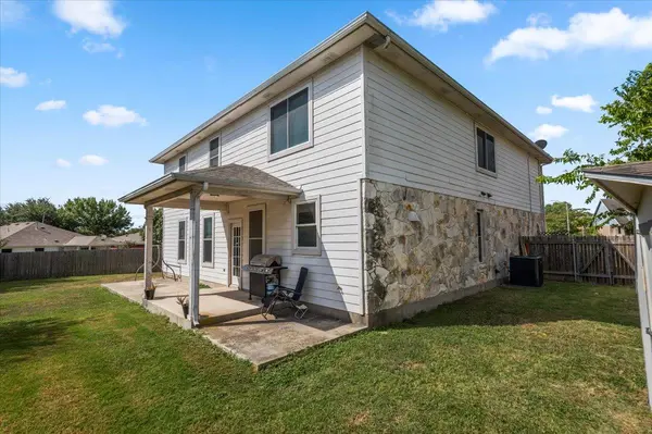 118 Rio Grande DR, Kyle, TX 78640