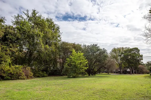 3820 Menchaca RD, Austin, TX 78704