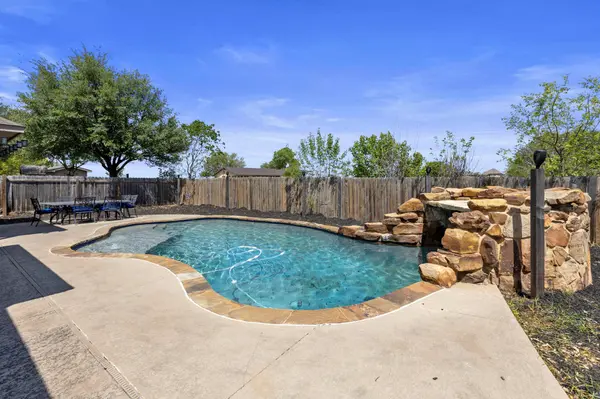 317 Cockrill ST, Hutto, TX 78634