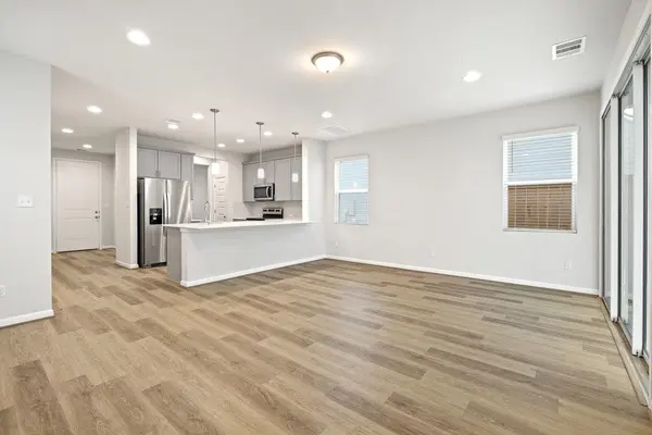 303 ELM BRANCH TRL, Taylor, TX 76574