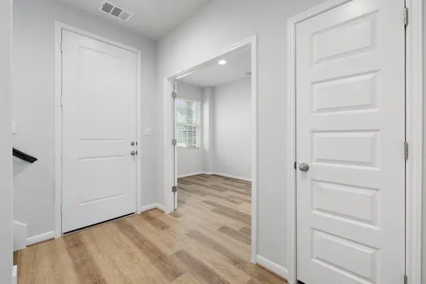 303 ELM BRANCH TRL, Taylor, TX 76574