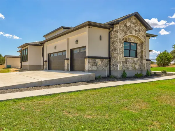 120 Lantana Bud TRL, Liberty Hill, TX 78642