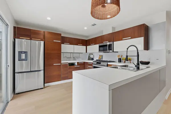 8330 Fathom CIR #505, Austin, TX 78750