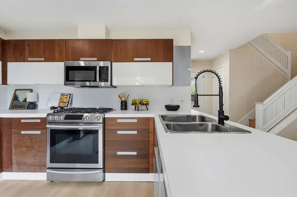 8330 Fathom CIR #505, Austin, TX 78750